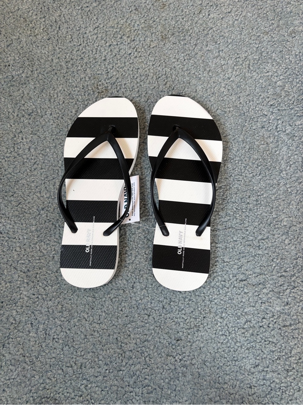 Old Navy Black and White Striped Flip-Flop Sandals - Women